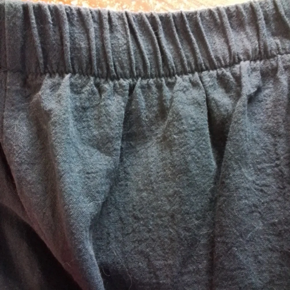 WOMENS BLUE WIDE LEG CAPRIS SIZE M/L - Picture 2 of 6